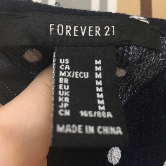 Black and white Forever 21 spaghetti top - Picture 4 of 4